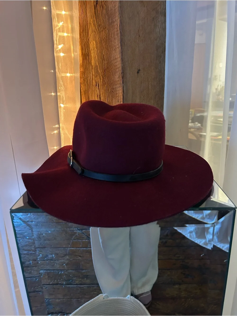 Women's Wine Felt Wide-Brim Hat with Black Leather Band Silver Buckle
